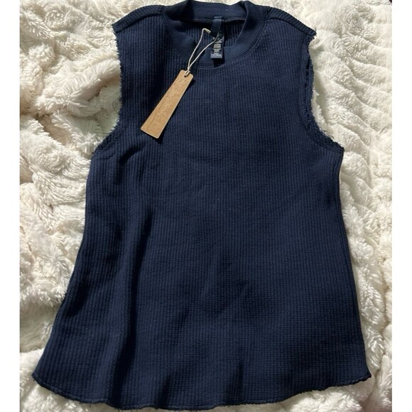 SKIMS Heavy Waffle Cropped Neck Crew Tank – Navy - Picture 5 of 7